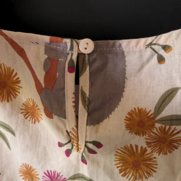 Gorgeous Princess Highway top with Australian Koala and Native Flora print AU18 - Picture 3 of 4